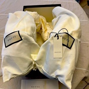 Authentic New (never worn) Gucci Slides perfect for that white / summer party